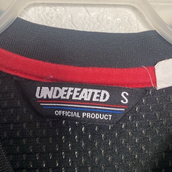 UNDEFEATED Bad Sports Men’s Black Jersey Size S - Picture 3 of 7